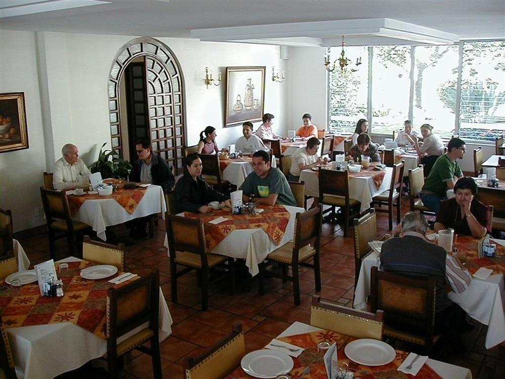Hotel Isabel Guadalajara Restaurace fotografie