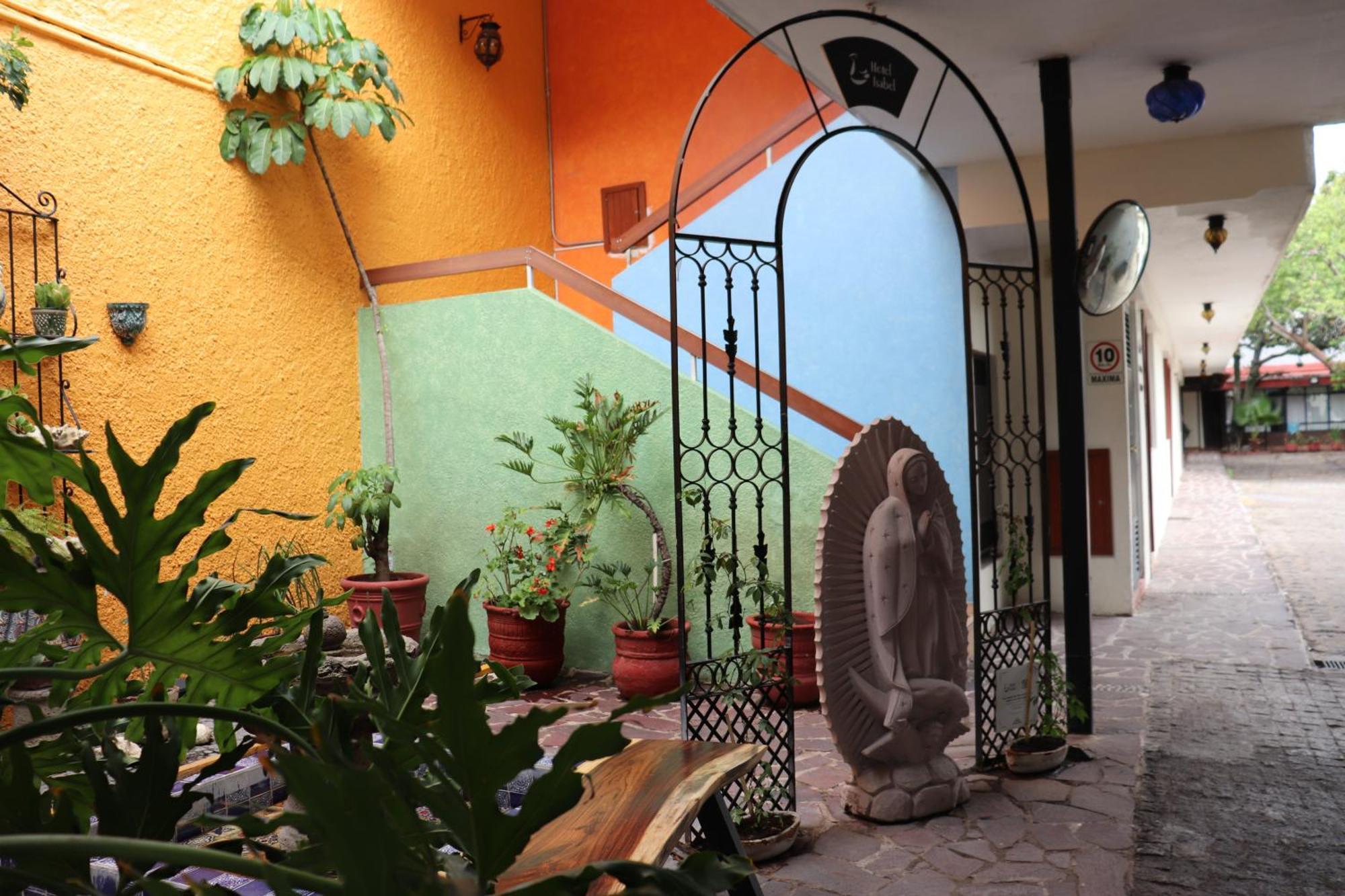 Hotel Isabel Guadalajara Exteriér fotografie