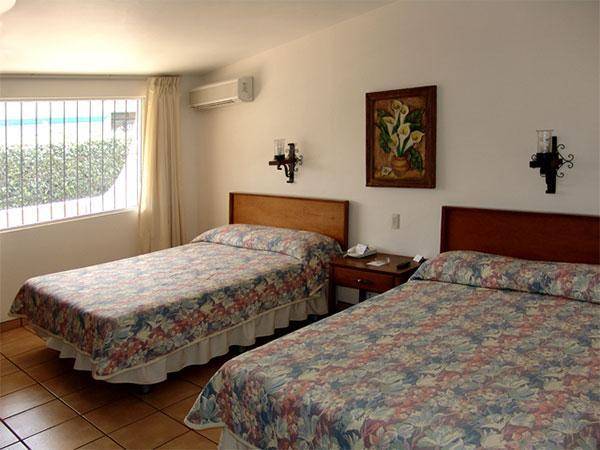 Hotel Isabel Guadalajara Pokoj fotografie